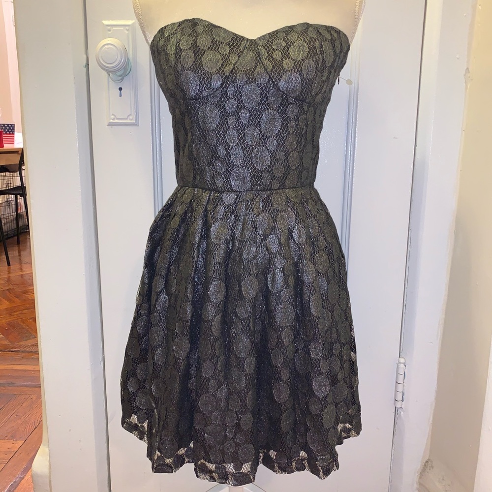 BB Dakota Metallic Lace  tube dress size 8